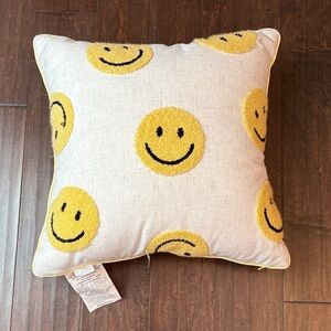 Smiley Face Throw Pillow